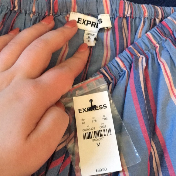 NWT Express Off the Shoulder Shirt - Picture 3 of 6